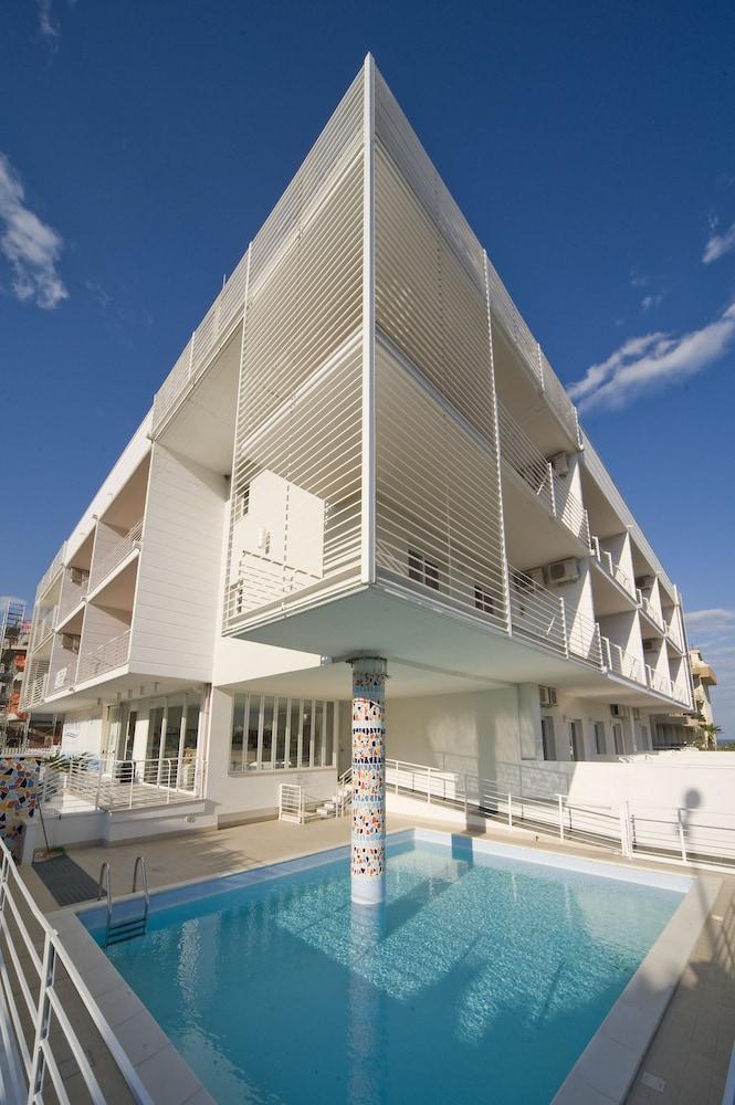 Sea Resort Rosburgo Roseto Degli Abruzzi Exterior photo