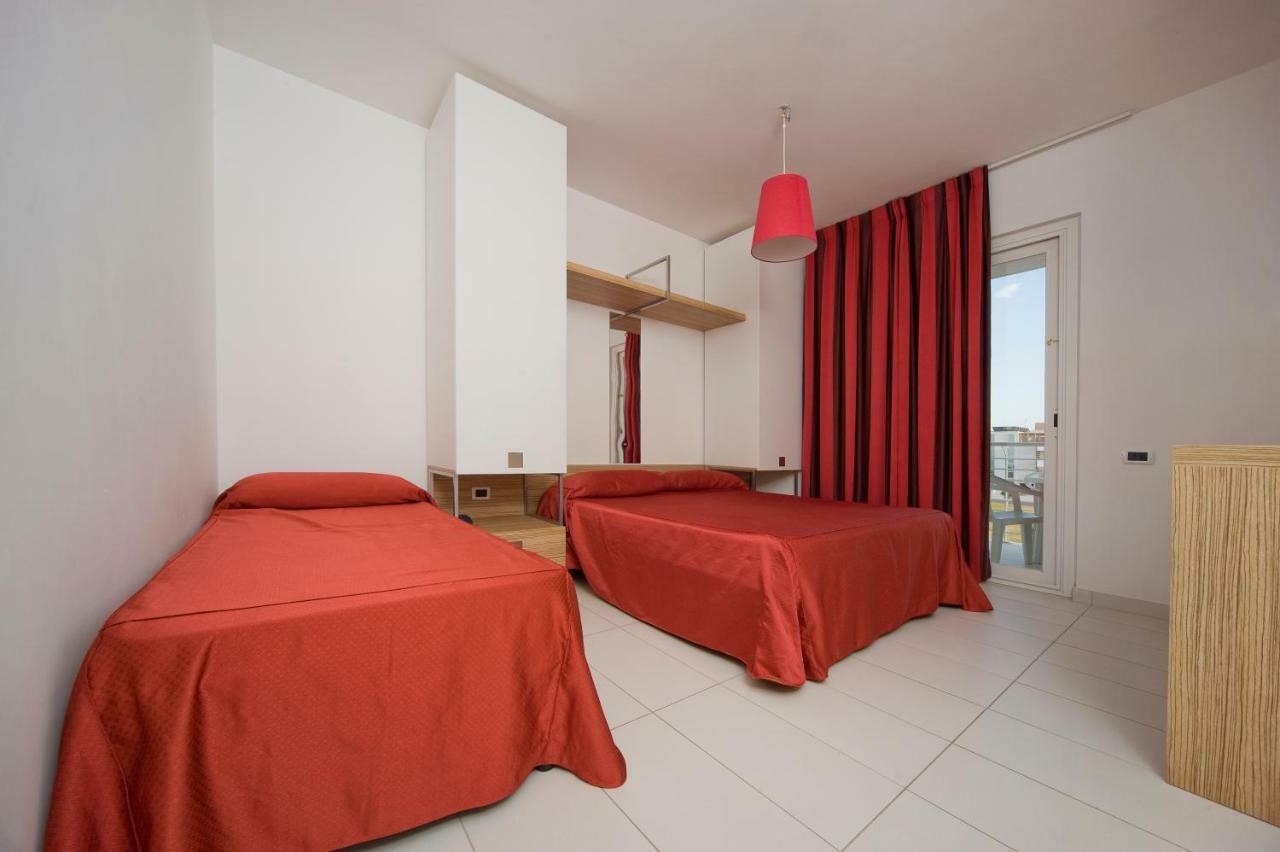 Sea Resort Rosburgo Roseto Degli Abruzzi Exterior photo