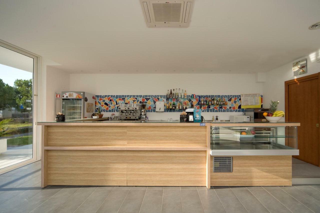 Sea Resort Rosburgo Roseto Degli Abruzzi Exterior photo