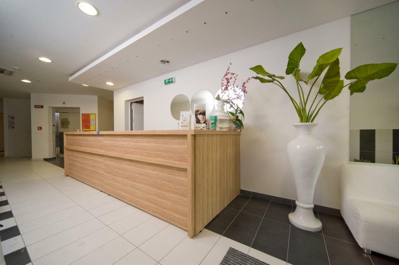 Sea Resort Rosburgo Roseto Degli Abruzzi Exterior photo