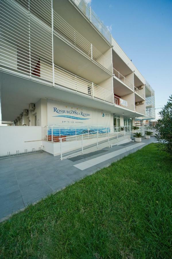 Sea Resort Rosburgo Roseto Degli Abruzzi Exterior photo